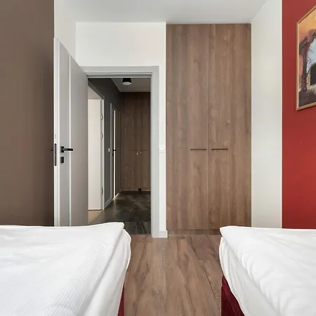 Stylish For 6 With Balcony Near The Main Square By Renters Wrocław