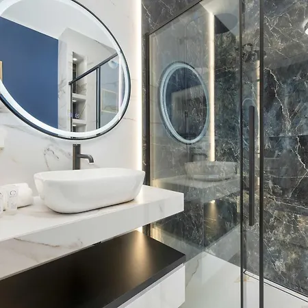 Stylish For 6 With Balcony Near The Main Square By Renters ヴロツワフ