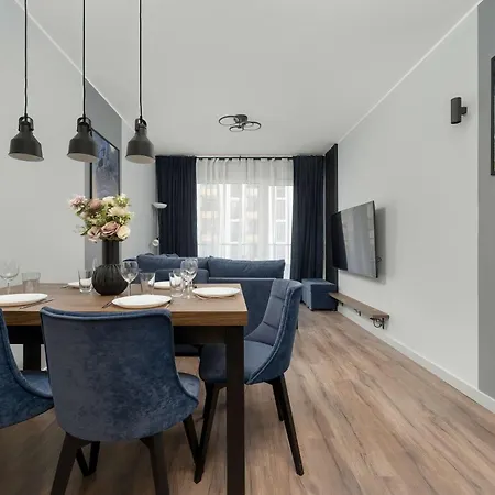 Apartament Stylish For 6 With Balcony Near The Main Square By Renters Wrocław