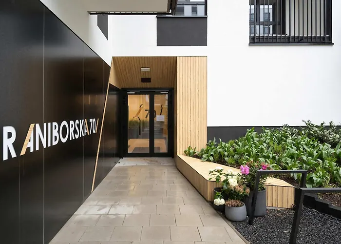 Stylish For 6 With Balcony Near The Main Square By Renters 아파트 브로츠와프