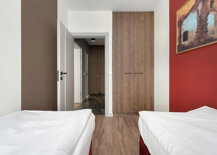 Stylish For 6 With Balcony Near The Main Square By Renters 브로츠와프