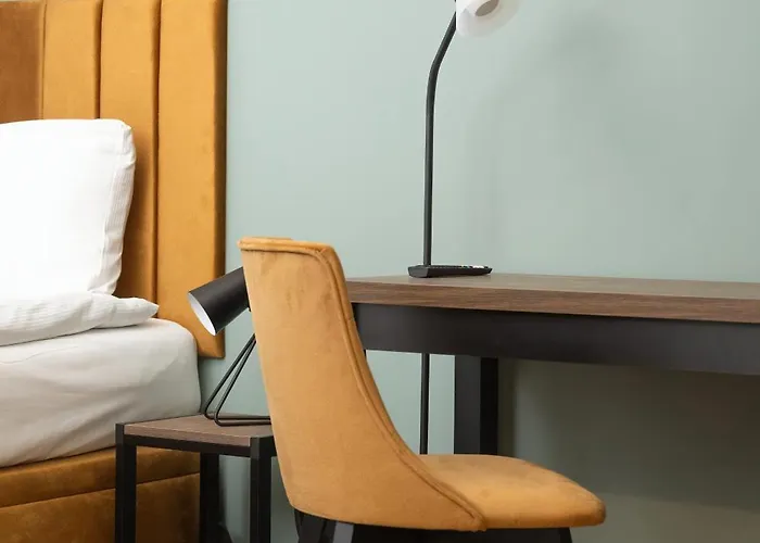 아파트 Stylish For 6 With Balcony Near The Main Square By Renters *